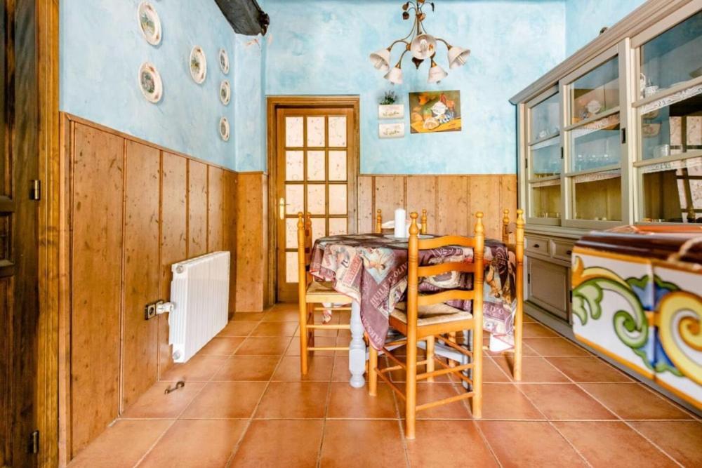 Masia Castellvi B&B Vinyols i Els Arcs Exterior foto